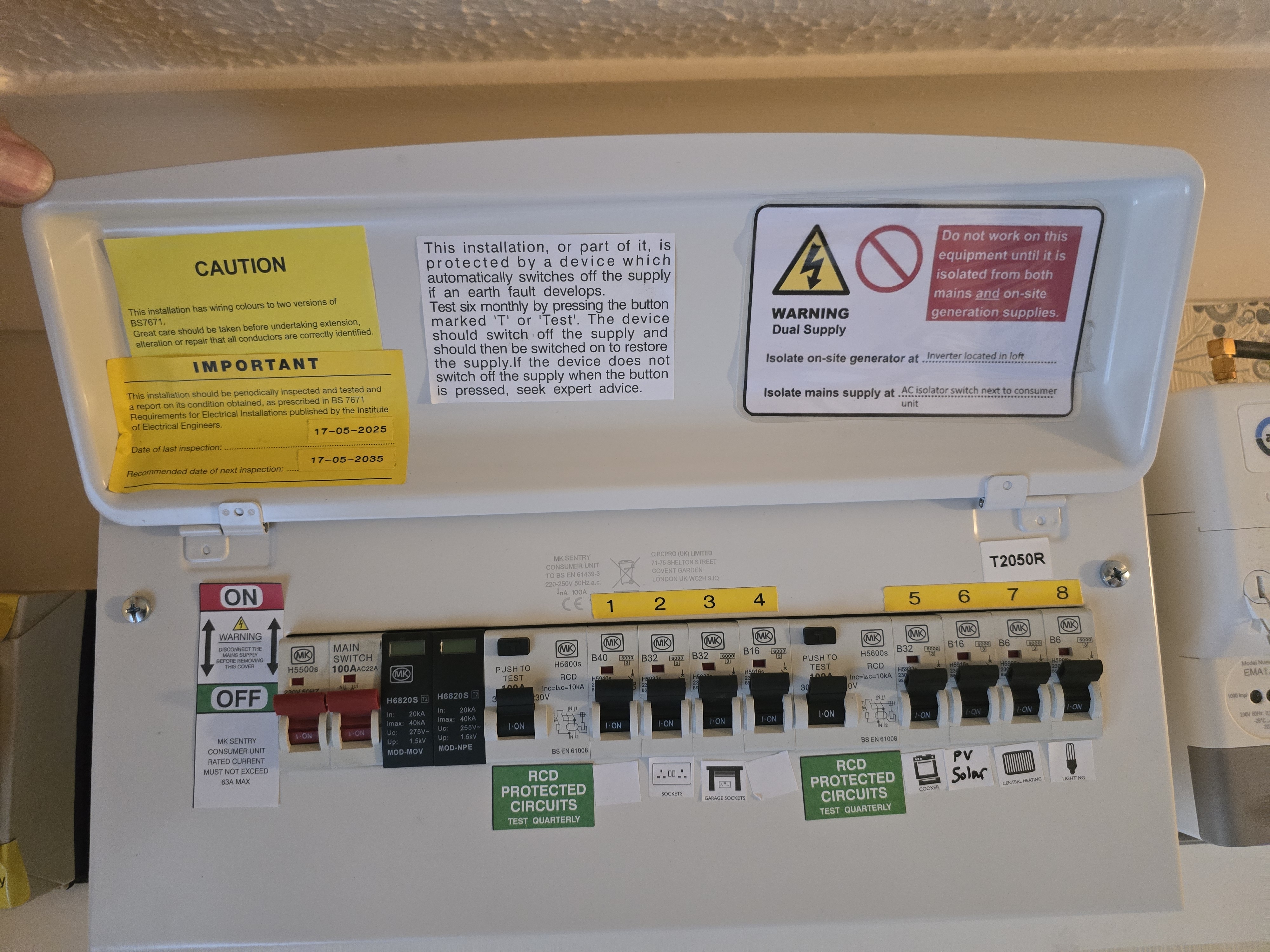 Modern consumer unit installation